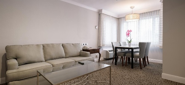 Woodcrest Hotel Cupertino image 5